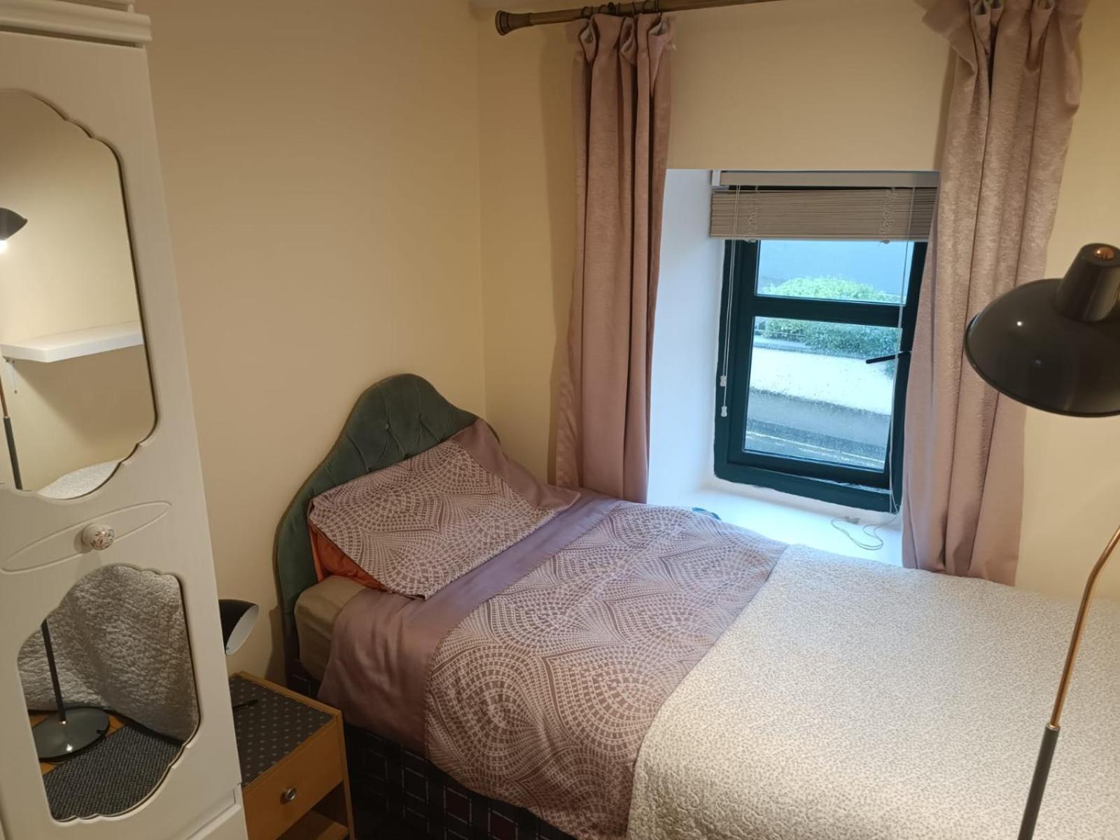 Bernie'S Place Castlebar Zimmer foto
